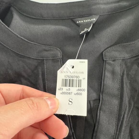 Ann Taylor Top Womens Small Black V Neck High Low Blouse - Picture 4 of 8